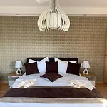 Apartment Chance Buekfuerdo Buk