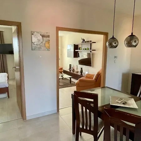 Chance Buekfuerdo Apartament *