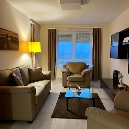 Apartment Chance Buekfuerdo