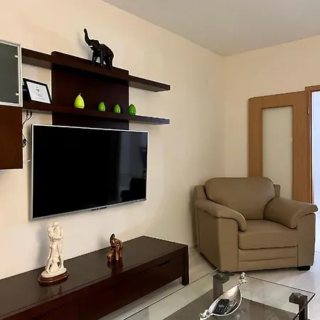 Chance Buekfuerdo Apartment *